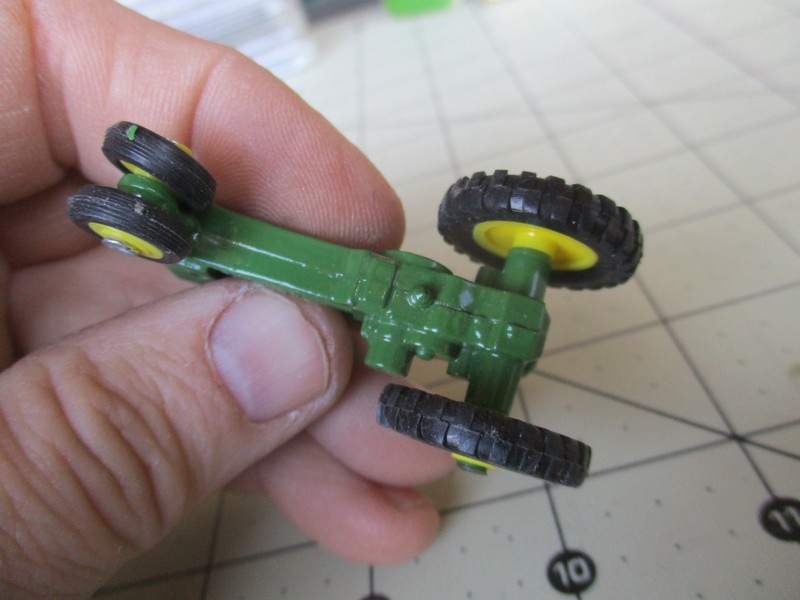 Vtg 1939 model JOHN DEERE Model A Row Crop Tractor ERTL Model, USA made, No 564 gallery