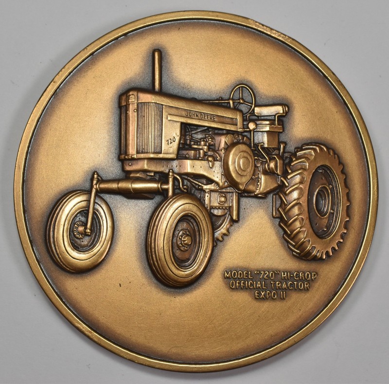 1990 Wolds Fair 2 Cylinder Expo John Deere Tractor 720 Hi-crop Tractor Medallion