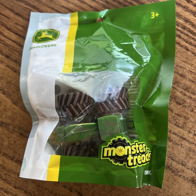 Tomy – John Deere Monster Treads Tractor Green – Collectible Bag – LP68850 (#2)