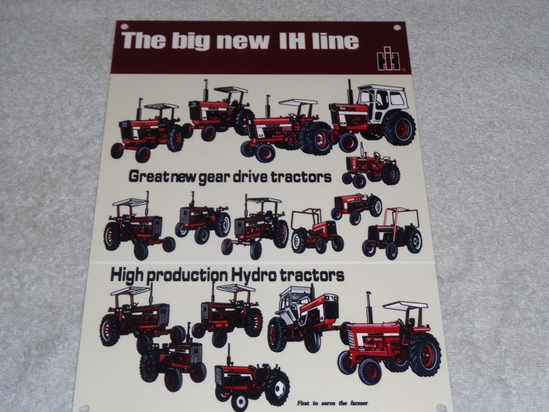 VINTAGE INTERNATIONAL HARVESTER TRACTOR LINE 12″ METAL FARM GASOLINE & OIL SIGN!