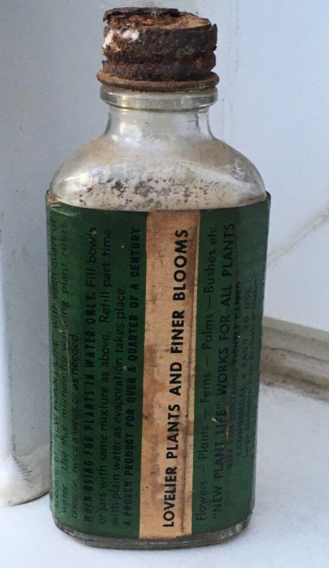 Vtg NEW PLANT LIFE 3.5" glass bottle paper label EXCELL Lab Chicago Color Bloom gallery