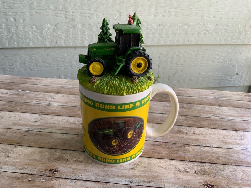 John Deere - Lot Of 2 Coffee Mugs w/Tops 2004 Collectors Series- #31151 & #31251 gallery