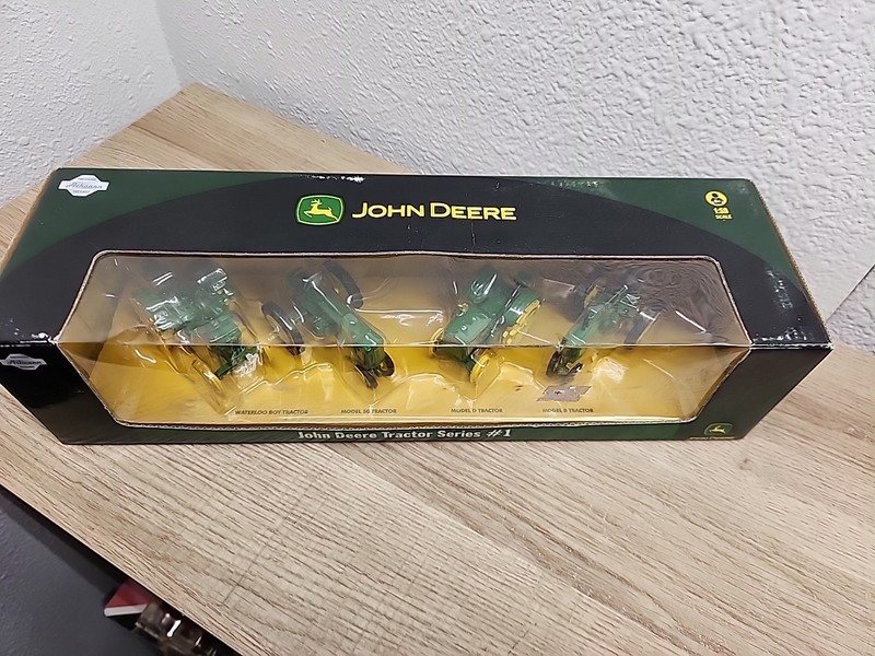John Deere Tractor Series #1 Athearn Trains Toy Collectible New in Box VTG 1:50 gallery