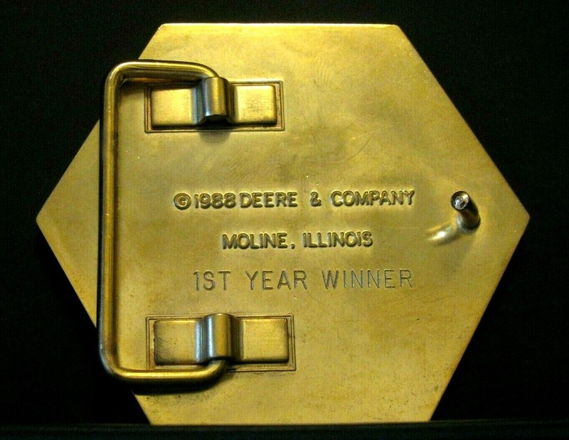 John Deere 1988 Nat Super Service Dealer Award GOLD Belt Buckle 1st YEAR WINNER gallery
