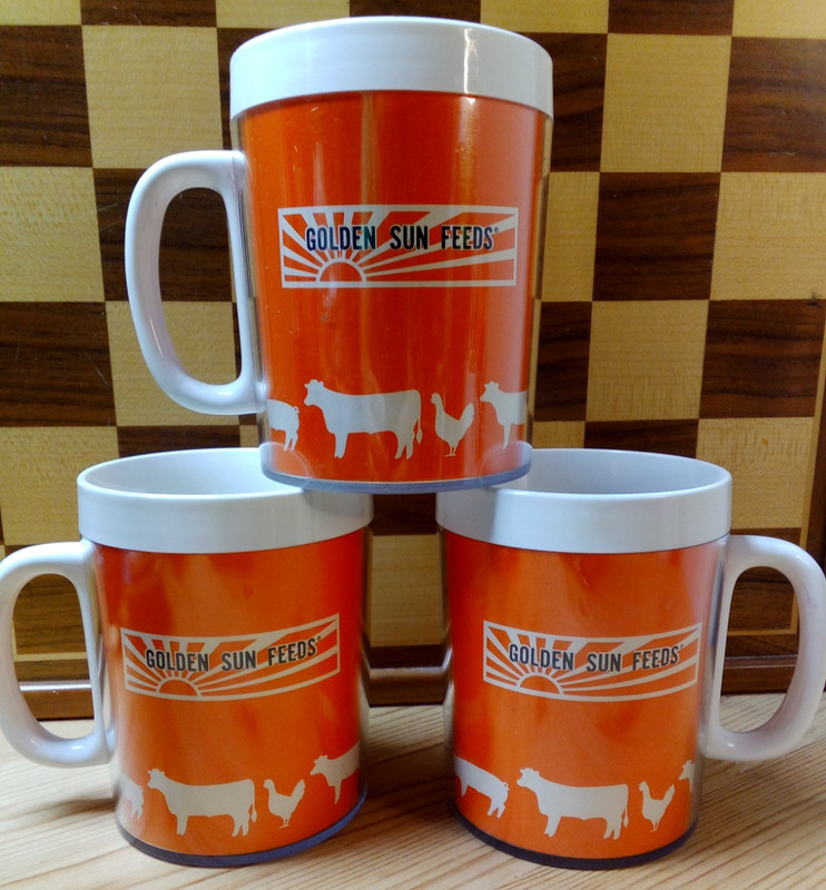 Set of 3 Vintage Golden Sun Feeds Thermo Serv Advertising Mugs Cups MADE IN USA