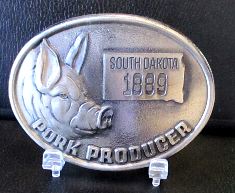 Cargill Nutrena Feeds Promo 1889 SOUTH DAKOTA Pork Producer Pig Belt Buckle SD
