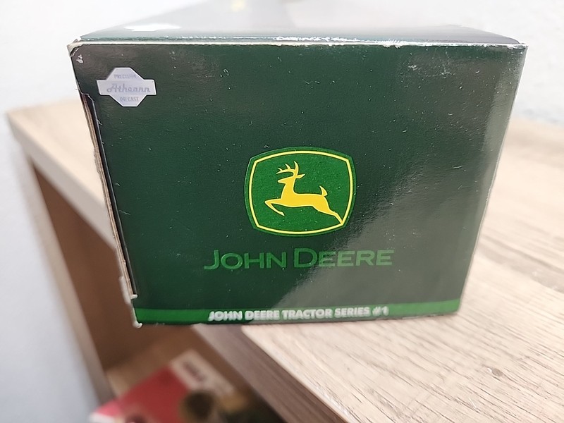 John Deere Tractor Series #1 Athearn Trains Toy Collectible New in Box VTG 1:50 gallery