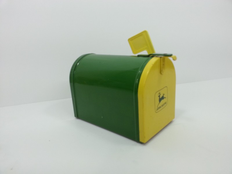 Vintage John Deere Metal Mailbox Coin Bank – The ERTL Co. 6″ – Made In USA