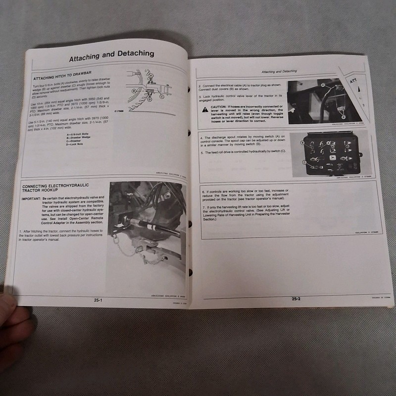 John Deere 3950 3970 Forage Harvesters Operator's Manual OM-E77183 Issue F6 gallery