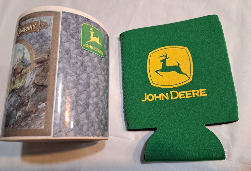 JOHN DEERE Coffee Mug Cup Gibson 12oz and Drink Insulator Everglades Equipment