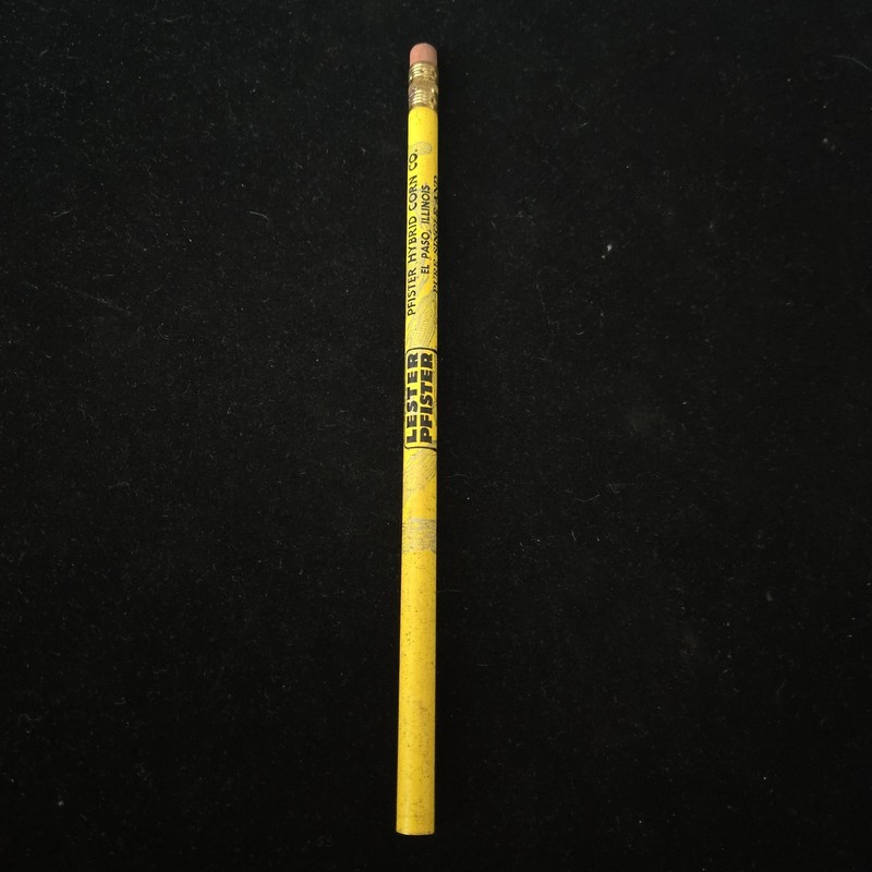 Vintage Unsharpened Lester Pfister El Paso Illinois Advertising Pencil – #19 2B