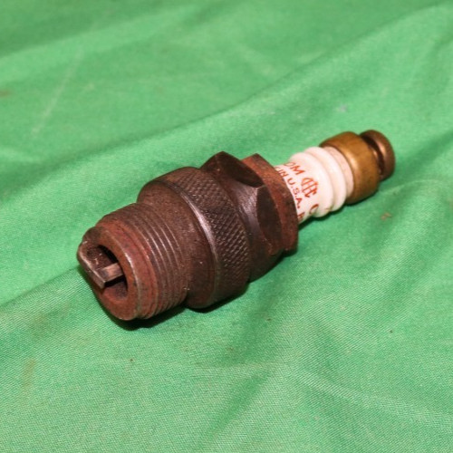 Vintage Champion 1 COM International Harvester IHC Take Apart Spark Plug