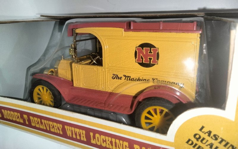 Vintage NOS New Holland Model T Delivery Truck 1/25 Scale Diecast Bank by Ertl gallery