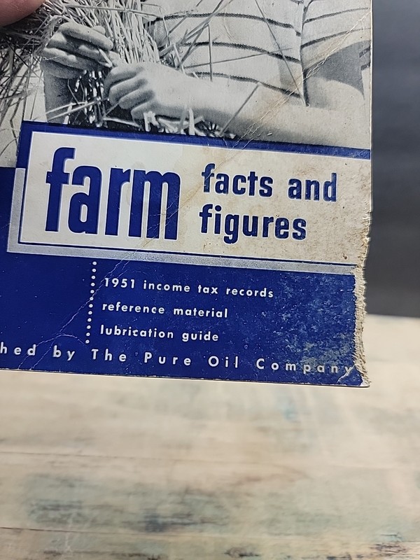 1951 PURE OIL COMPANY Farm Facts and Figures Booklet / 1225-angr1 gallery