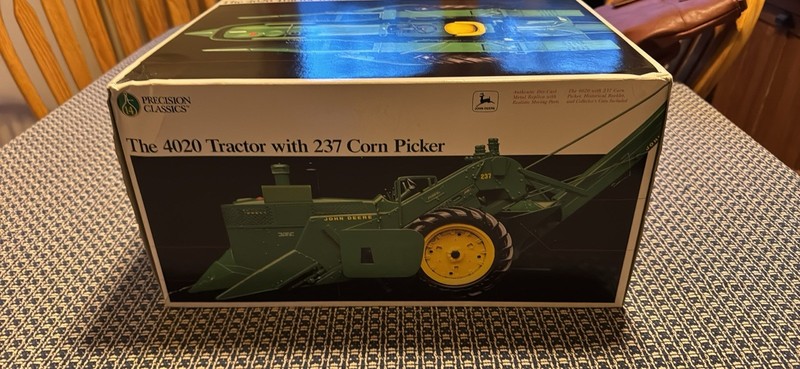 Precision Classics John Deere 4020 Tractor w/ 237 Corn Picker Die-Cast Model