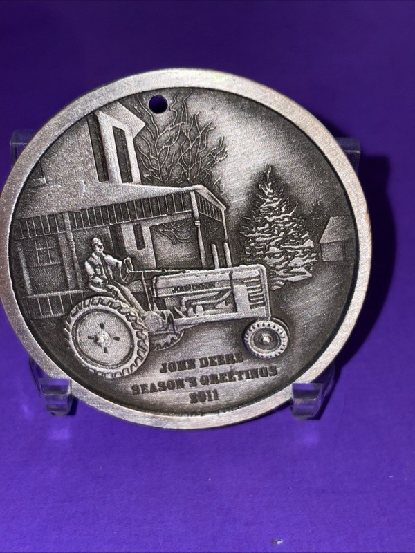 John Deere Tractor 2011 Seasons Greetings Ornament SpecCast