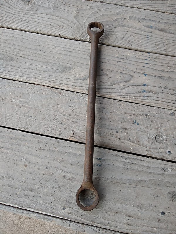 IH International Harvester Wrench 1 1/8, 1 5/16 363021 R1