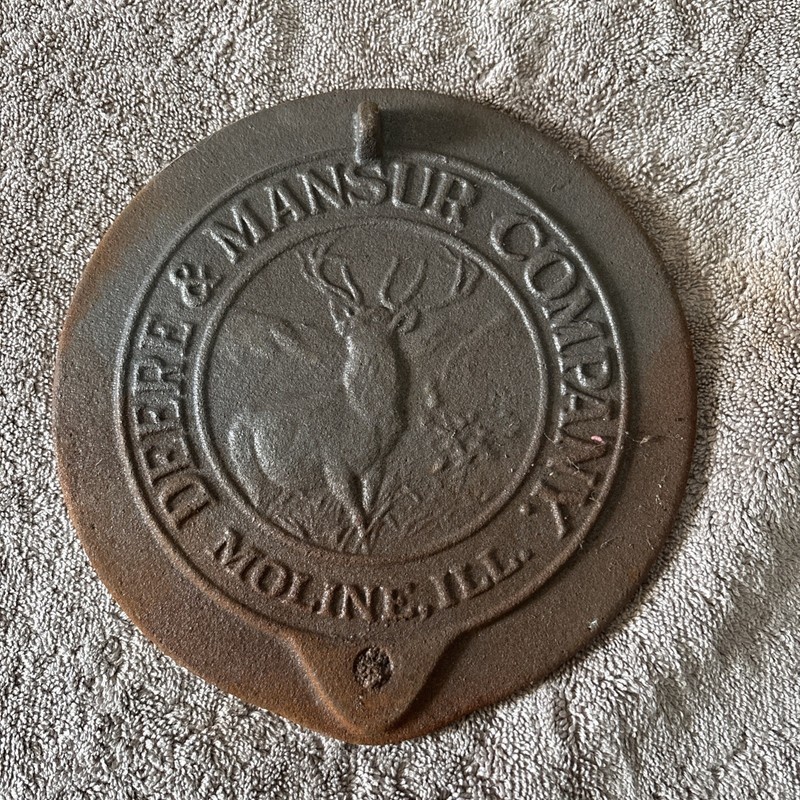 Deere & Mansur Company Reproduction Cast Planter Lid