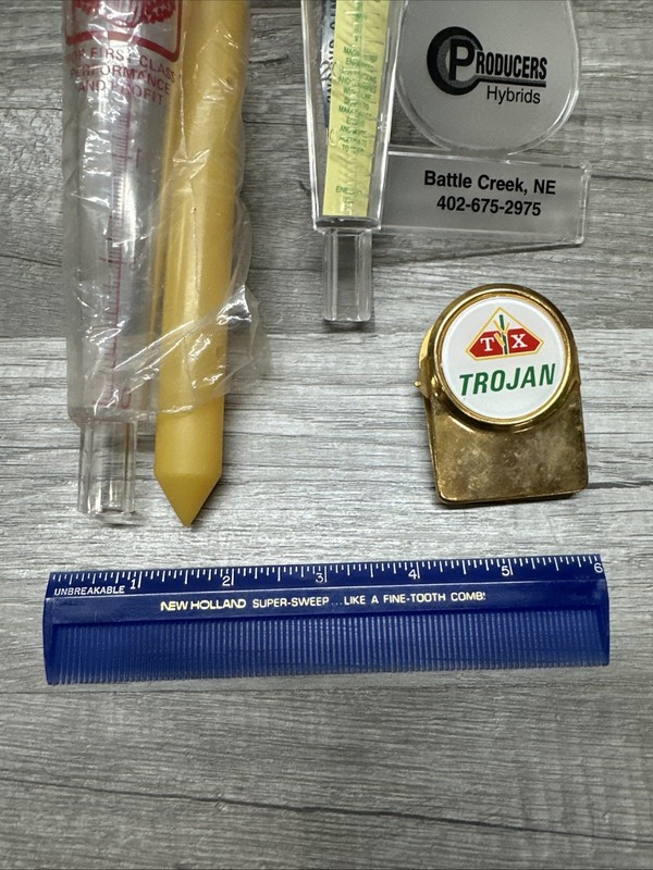 Vtg CROW'S HYBRID Seed Corn RAIN GAUGE Producers Hybrids New Holland Super Sweep gallery