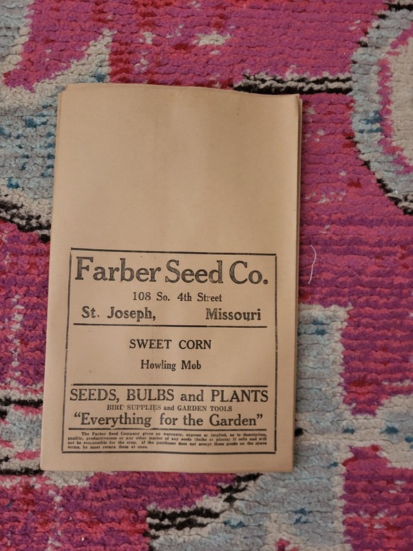 Set of 5 vintage Farber Seed Co Missouri Sweet Corn Howling mob paper bags lot