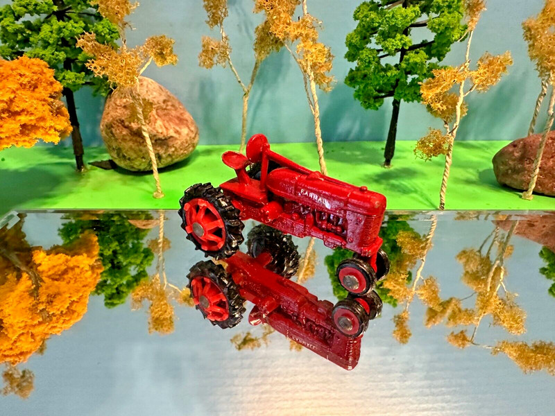 Farmall McCormick Deering Agriculture, Beautiful Farm Tractor, ERTL, TOMY #1045