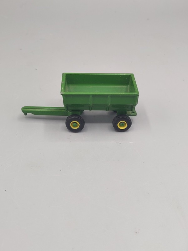 ERTL 1/64 Sacle John Deere Trailer gallery