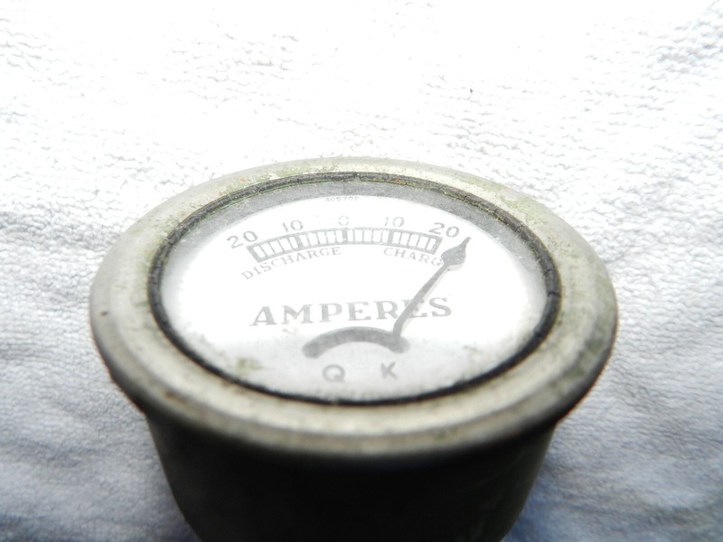 Vintage JOHN DEERE Farm Tractor Q K Amperes Amp Gauge #405702 gallery
