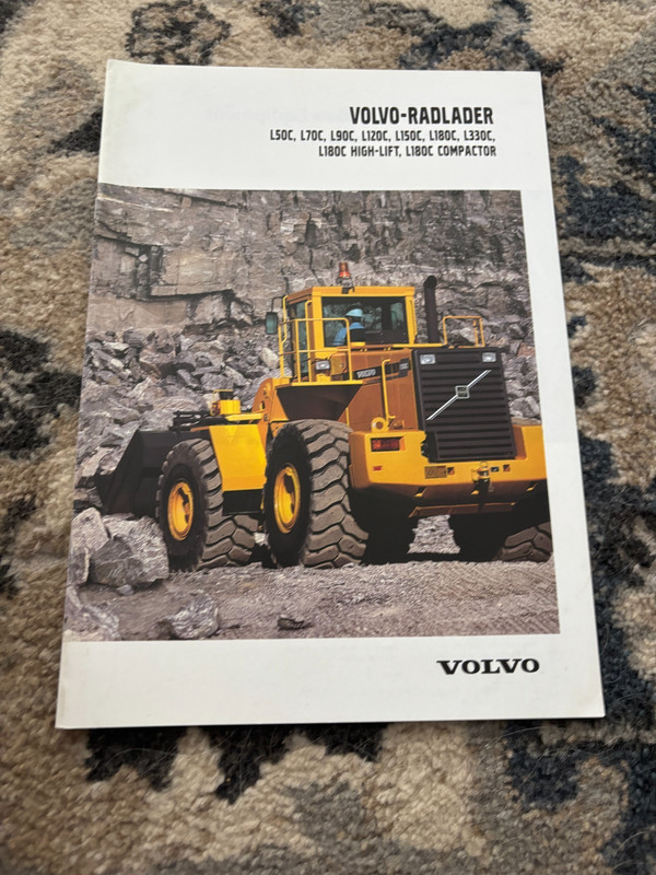 Volvo Wheel Loader Buyers Guide Brochure FCCA25