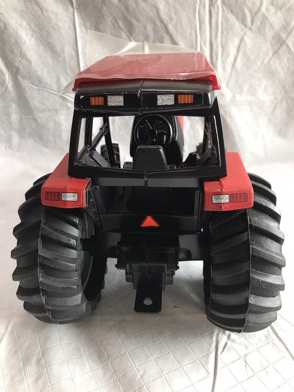 ERTL 1/16 CASE IH International Farmall 5250 MAXXUM SE 50,000TH Tractor NIB gallery