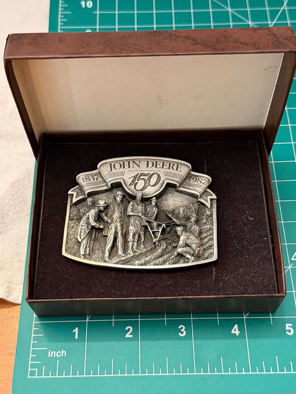 JOHN DEERE 1987 150TH ANNIVERSARY PLOW SILVER BELT BUCKLE FARMING FARMER AG NIB