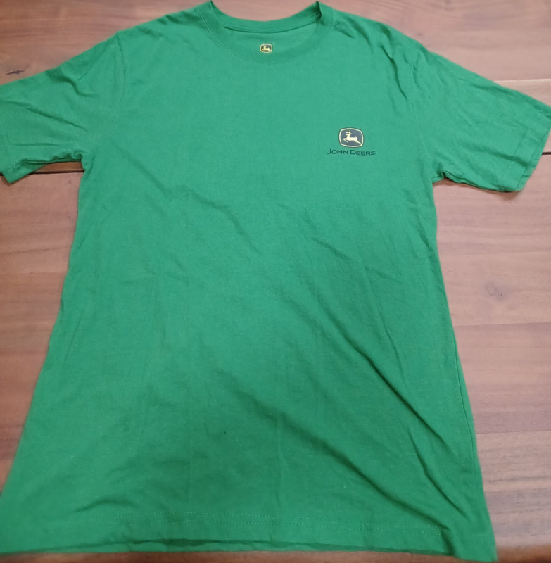 John Deere Green T-Shirt Tractor Graphic ‘What’s In Your Barn?’ Agriculture