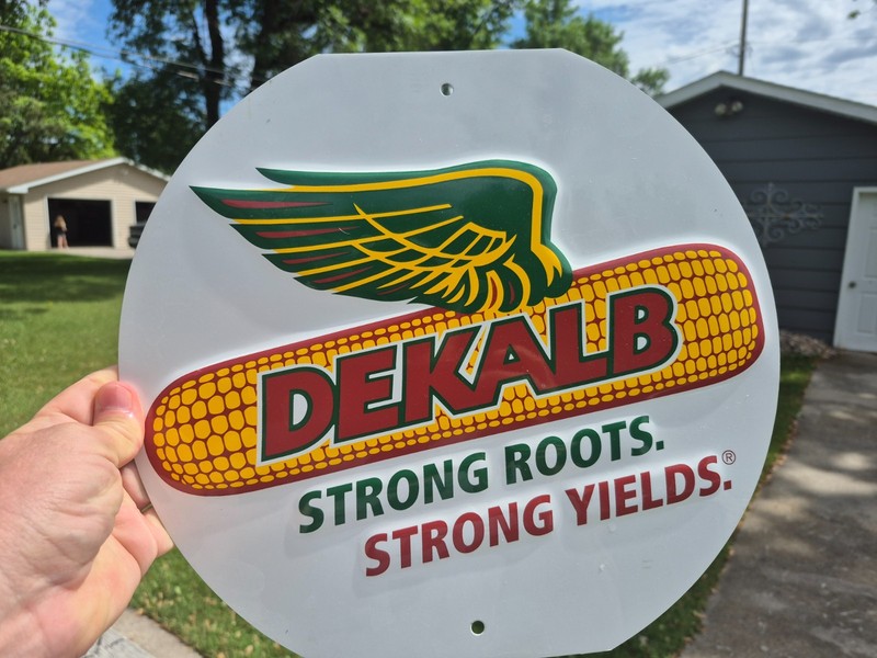 Vtg 1980s 90s Dekalb Seed Corn Dealer Advertising 13″ X 12″ Sign w/ Flying Ear