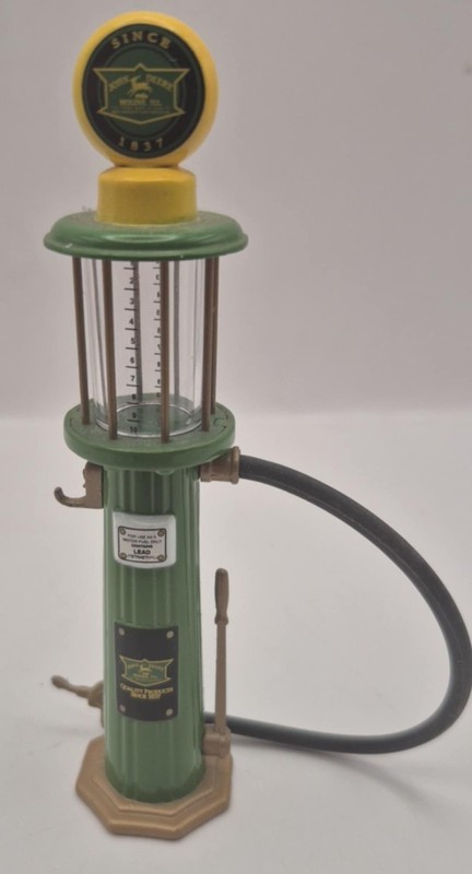 Gearbox Toys John Deere 1930s Wayne Visual Gas Pump Miniature (B225)