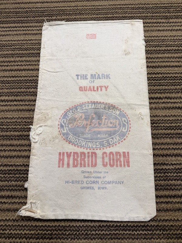 Vintage Sexauer Hi-Bred Pioneer Hybrid Seed Corn Cloth Bag Farm Feed Sack SD IA