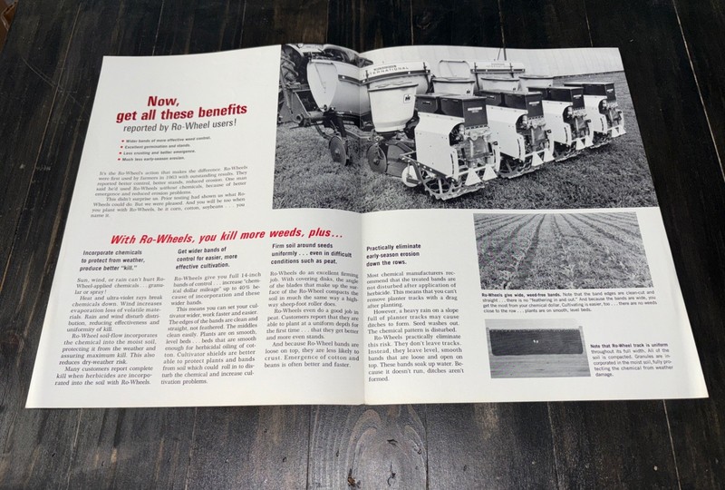 International Harvester Gandy 901 Junior Applicators & RO-Wheels Sales Brochure gallery