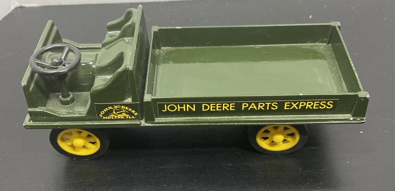 John Deere Dain Commercial Early 1900’s Parts Express 1:43 Die Cast Truck