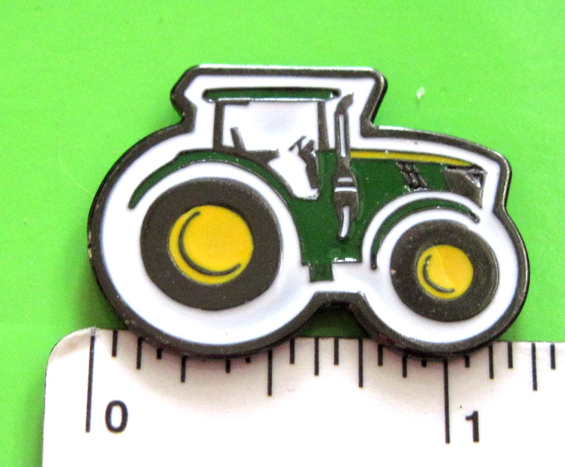 JOHN DEERE farm tractor – hat pin , lapel pin , tie tac GIFT BOXED
