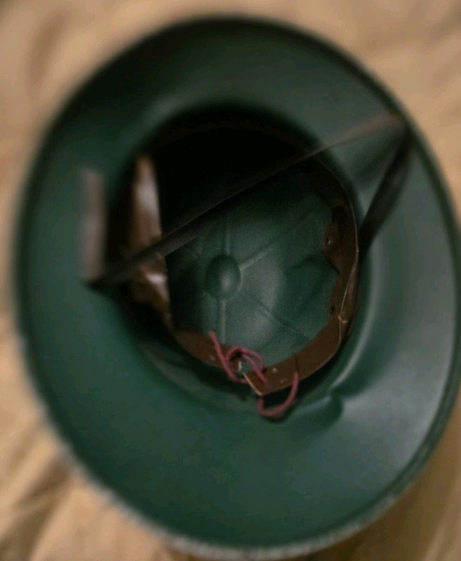Rare Vintage BP FEEDS Agricultural Advertising Pith Helmet Hard Hat! gallery