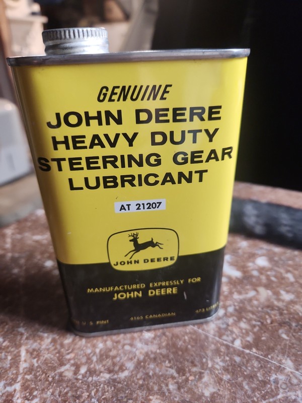 Vtg. John Deere Heavy Duty Steering Gear Lubricant Pint Oil Advertising Can