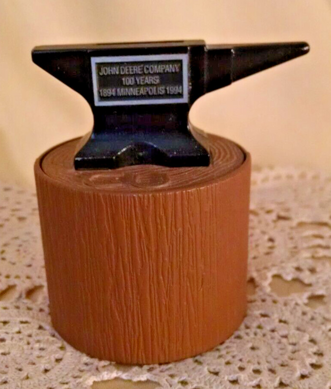 JOHN DEERE BANK METAL ANVIL 100TH ANNIVERSARY 1894 1994 MINNEAPOLIS SPEC CAST.