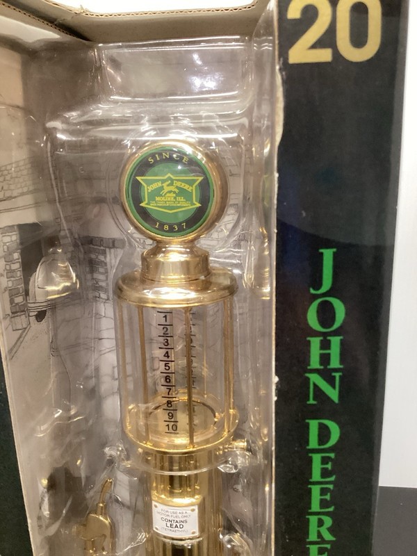 John Deere Limited Edition 1920’s Mechanical Coin Bank Gas Pump gallery