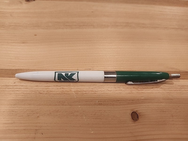 Vtg Northrup King Seeds Pen