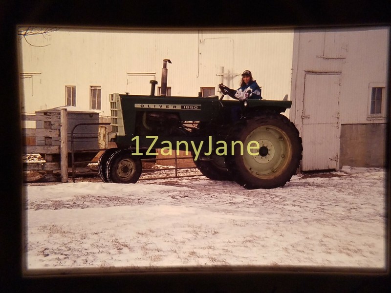 AC4205 35mm Slide of an Allis-Chalmers from MEDIA ARCHIVES OLIVER 1650 TRACTOR