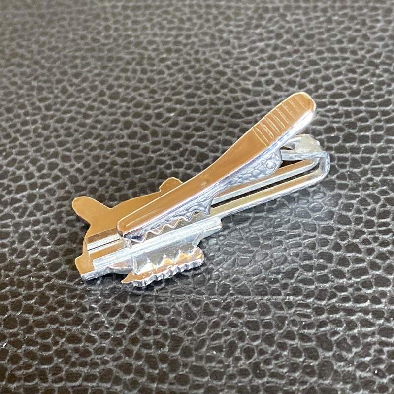Babcock Healthy Chicks Tie Clip Vtg 70’s Hen Chicken Egg Breed Advertising Promo gallery