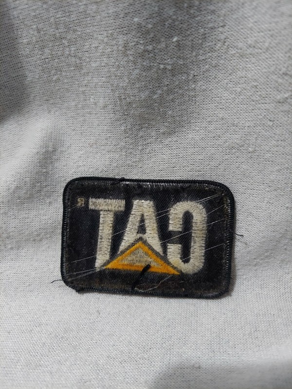 VINTAGE CATERPILLAR PATCH CAT CONSTRUCTION RECTANGULAR BLACK WHITE YELLOW gallery