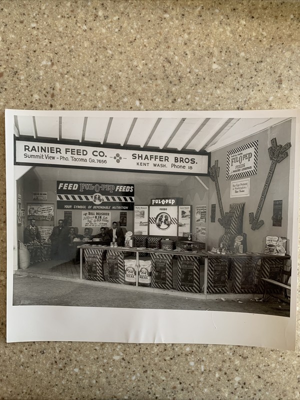RARE VINTAGE FUL-O-PEP Poultry FEED 8x10 black white print - Rainier Feed Co.