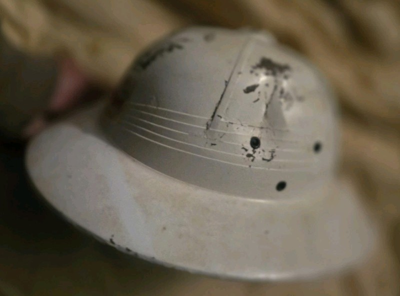 Rare Vintage BP FEEDS Agricultural Advertising Pith Helmet Hard Hat! gallery