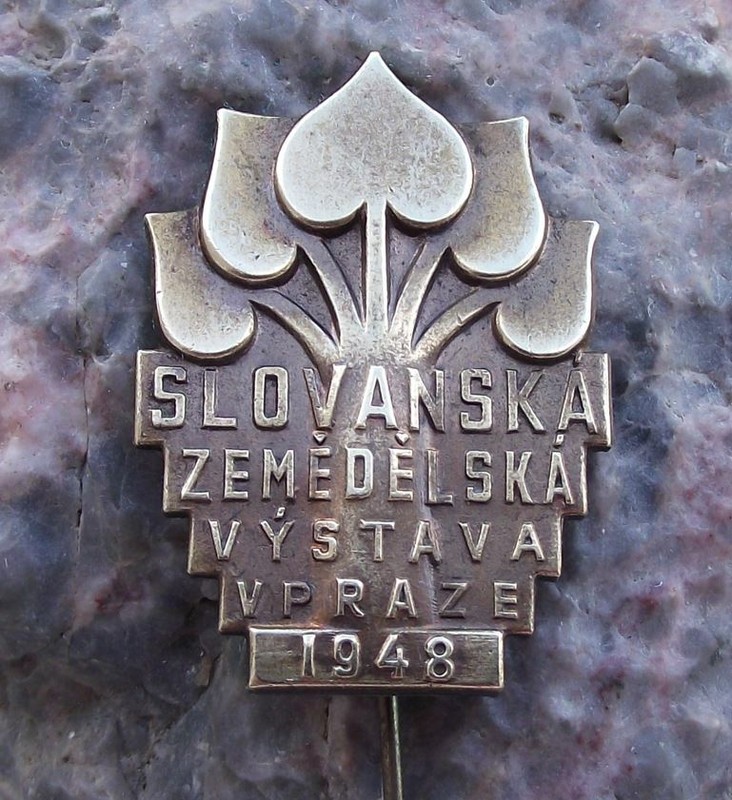 1948 National Slavic Agricultural Fair Show Expo Prague Farming Farm Pin Badge gallery